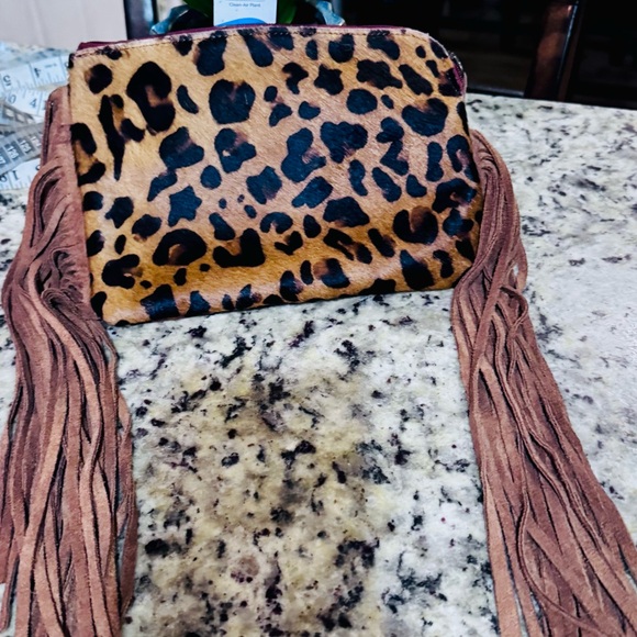 Handbags - 🔥🐆 Leather Leopard Print Fringe Clutch🐆